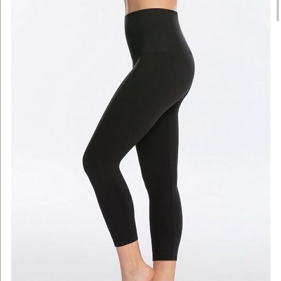 Look At Me Now Cropped Shaping Leggings - Picture 1 of 4